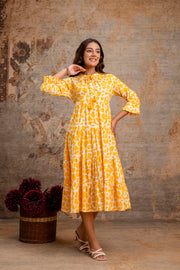 Aaronee Light Green Printed Tiered Pure Cotton Middy Dress for Women