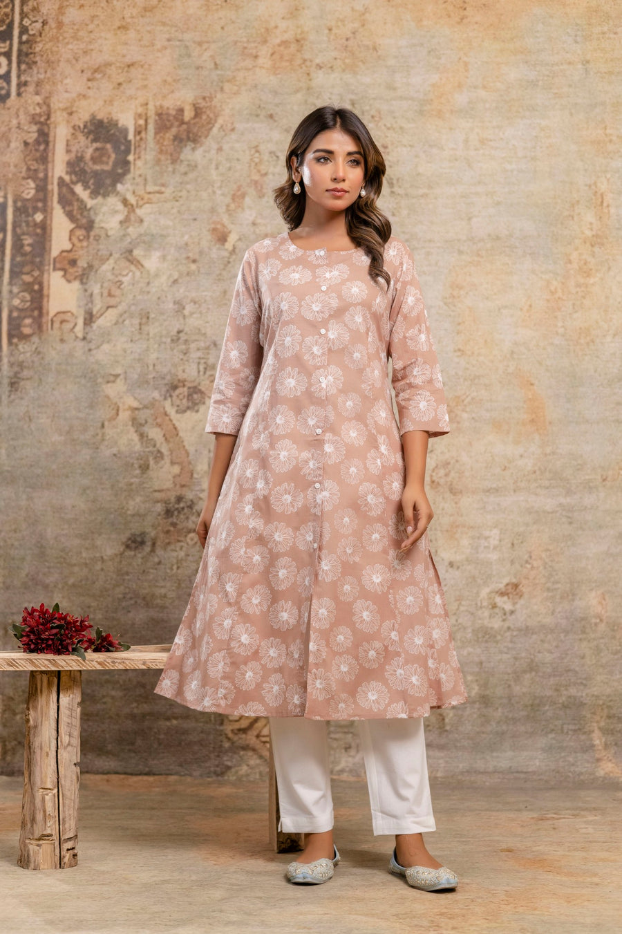 Elegant daily wear kurta in peach for women