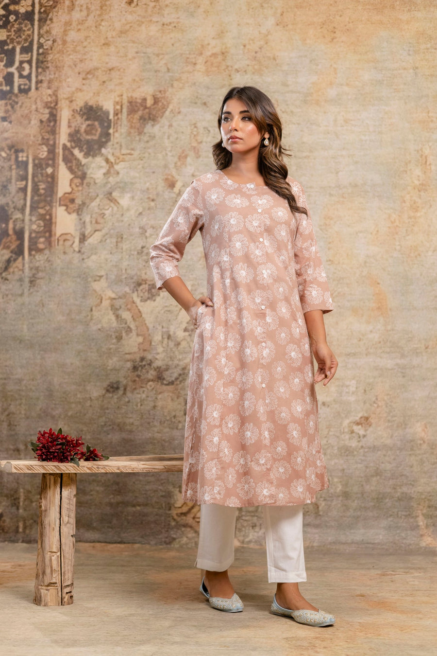 Stylish Indian kurta for women by Aaronee