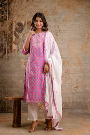 Elegant Pure Cotton Dupatta Set with Embroidered Yoke & Dupatta - Peach/Pink | Aaronee