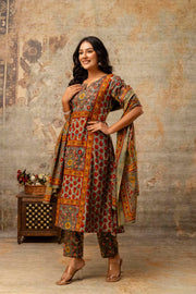 Aaronee cotton dupatta suit with Mughal prints
