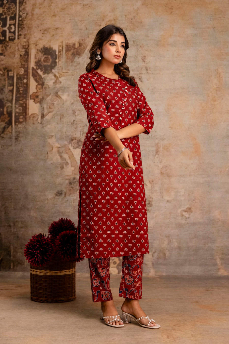 Aaronee red printed cotton kurta set for women