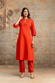 Cotton kurta set with embroidery front