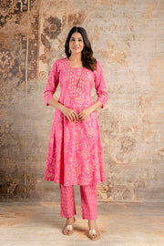 Elegant Pink Floral Pure Cotton Kurta Pant Set for Women – Aaronee Ethnic Wear