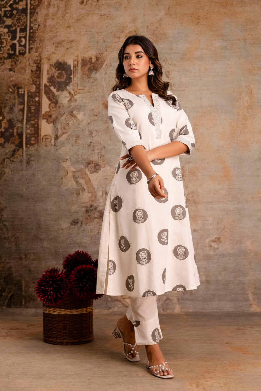 Stylish Jaipuri kurta pant set for women