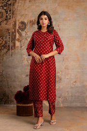 Straight fit kurta and pant set by Aaronee Jaipur