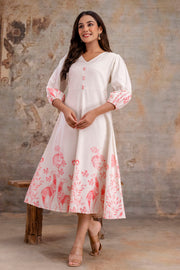 V-neck cotton kurti with 3/4th sleeves