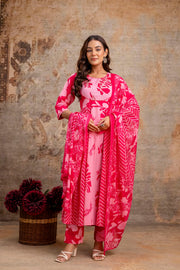 Woman wearing Aaronee cotton Anarkali suit set