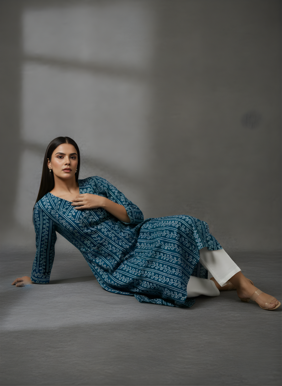 Teal Floral Straight Kurta Side View – Aaronee