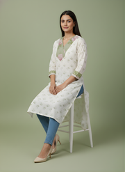 Aaronee Cotton Cream Floral Straight Kurta for Women