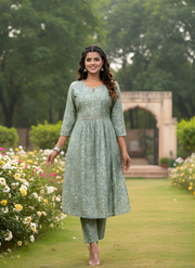 Modal Chanderi Fine Fabric in a Mesmerizing Green Kurta Set for Women