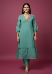 Aaronee women’s occasion wear Chanderi kurta set