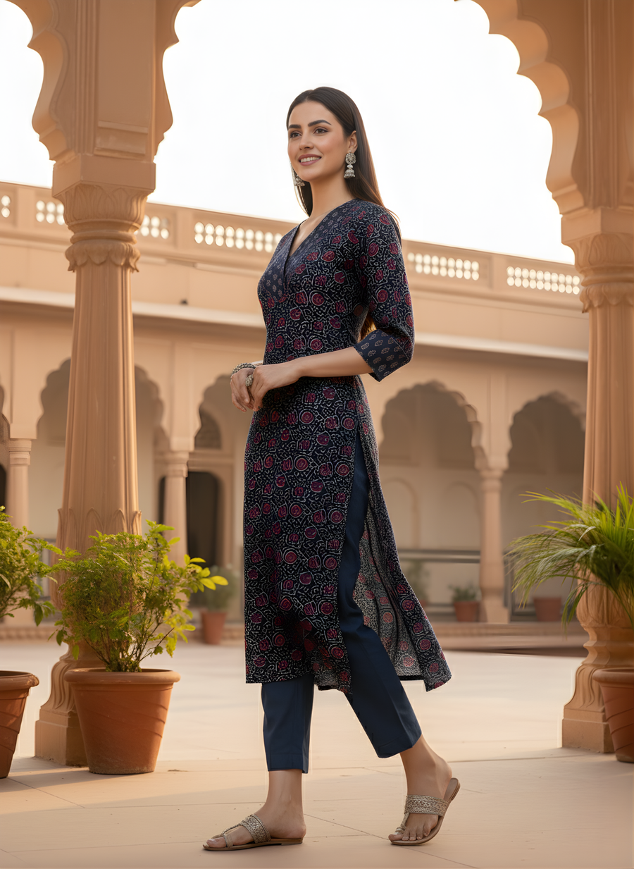 Aaronee Pure Cotton Printed Kurta for Women – Navy Blue Ethnic Daily Wear Ensemble