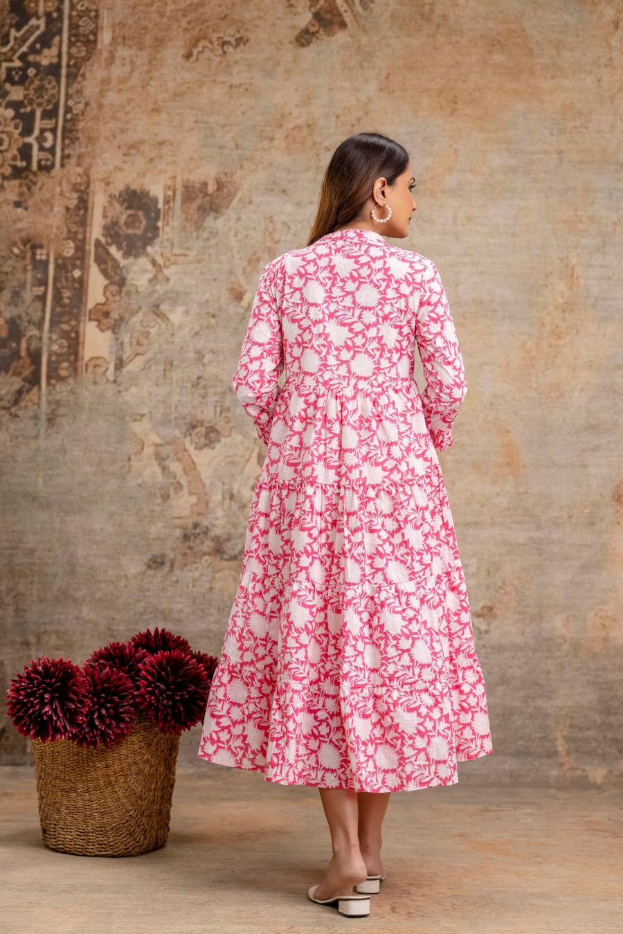 Pretty in Pink: Stylish Summer Floral Middi Dress for Women