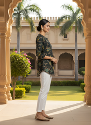 Black Pure Cotton Printed Top for Women – Stylish Everyday Ethnic Wear