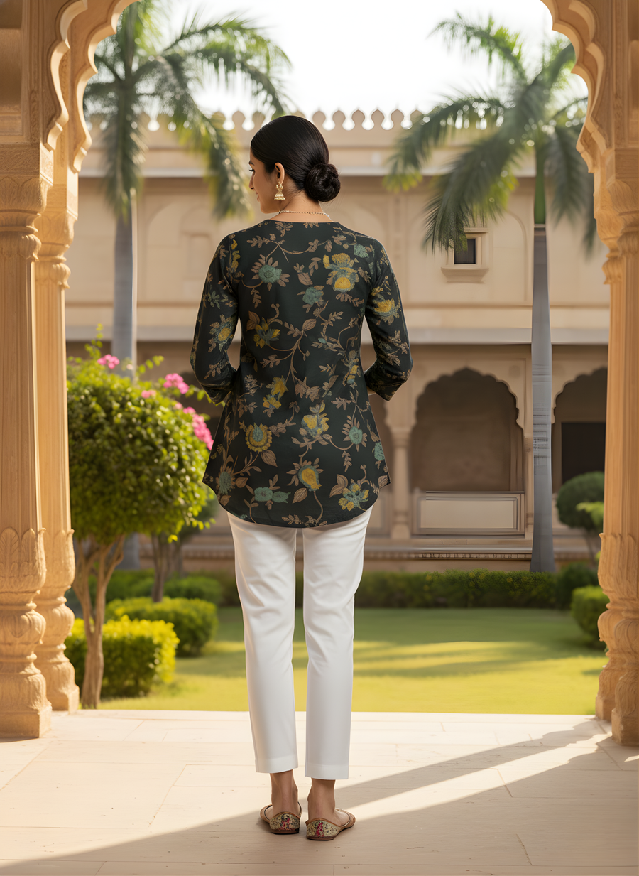 Black Pure Cotton Printed Top for Women – Stylish Everyday Ethnic Wear