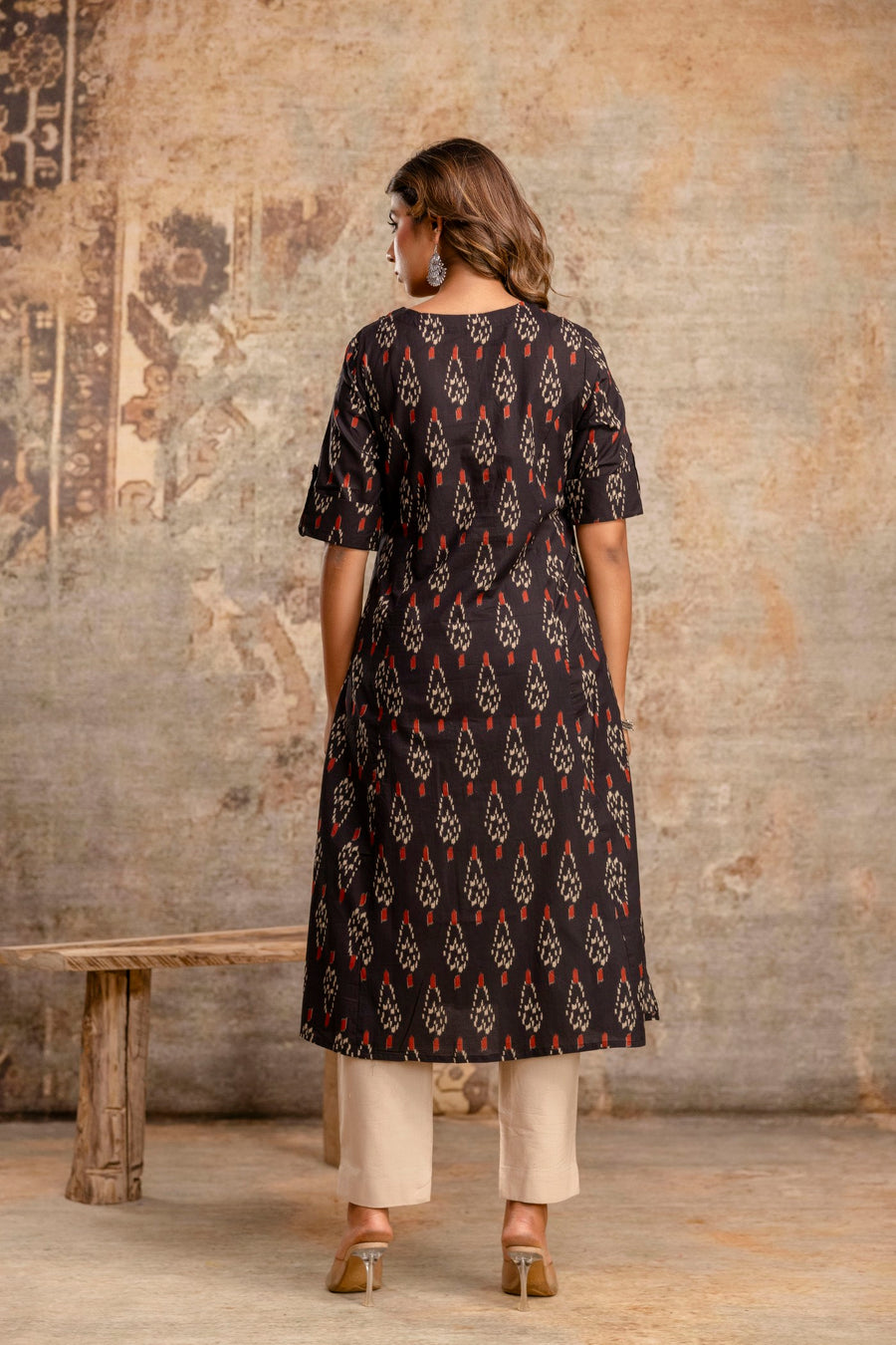 Black Ikat Print Pure Cotton Kurta for Women – Ethnic Elegance by Aaronee