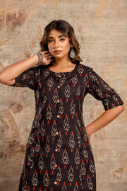Ethnic wear kurti for women in black with cream pants