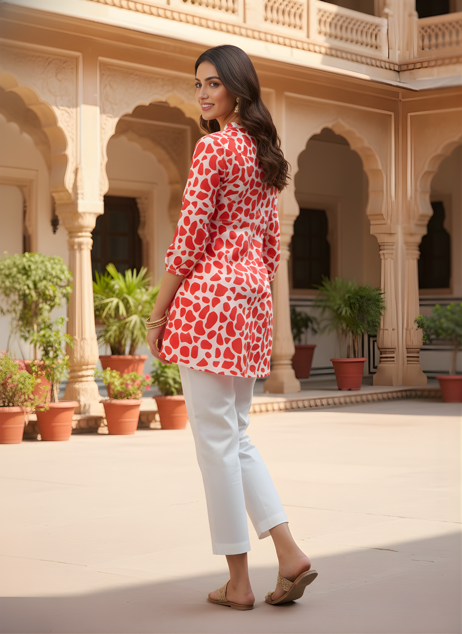 Aaronee Red Abstract Print Cotton Kurti