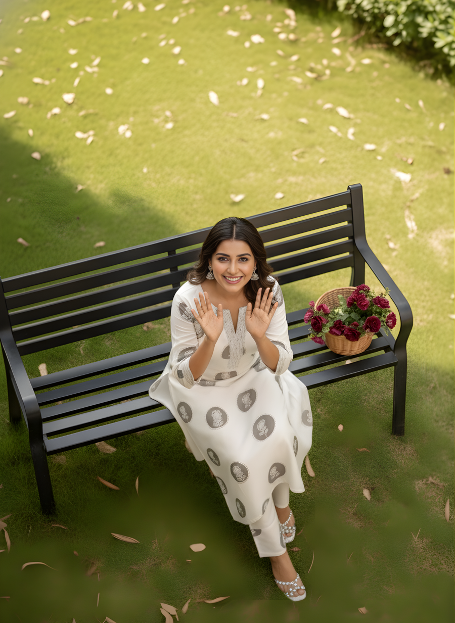 Off-White & Grey Printed Pure Cotton Flex Kurta Set for Women – Aaronee Jaipur