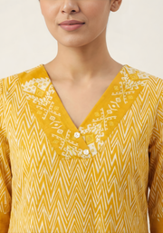 Women wearing Aaronee cotton kurti with dupatta
