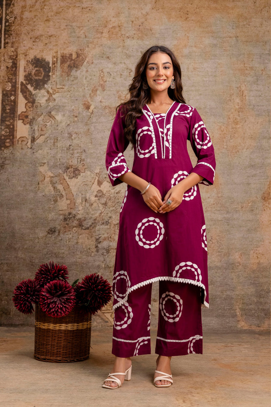 Aaronee Women’s Maroon Asymmetrical Hem Kurta Set