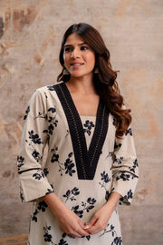 Aaronee pure cotton kurta with pintuck neckline
