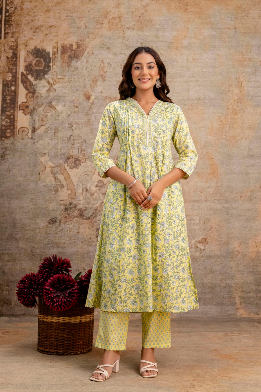 Aaronee yellow floral print kurta pant set for women

