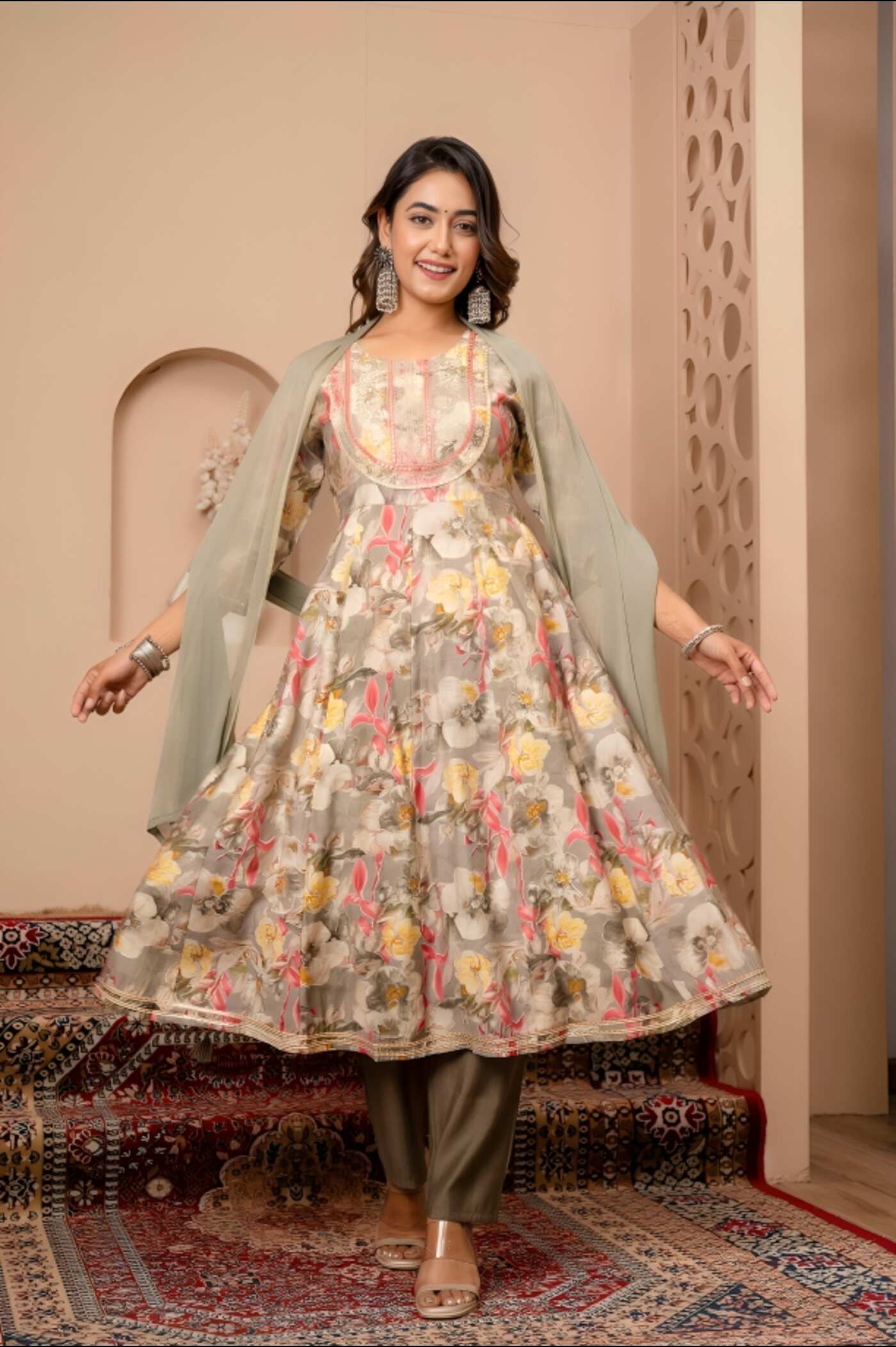 Anarkali Kurta Set - Elegant Ethnic Wear Online | Aaronee