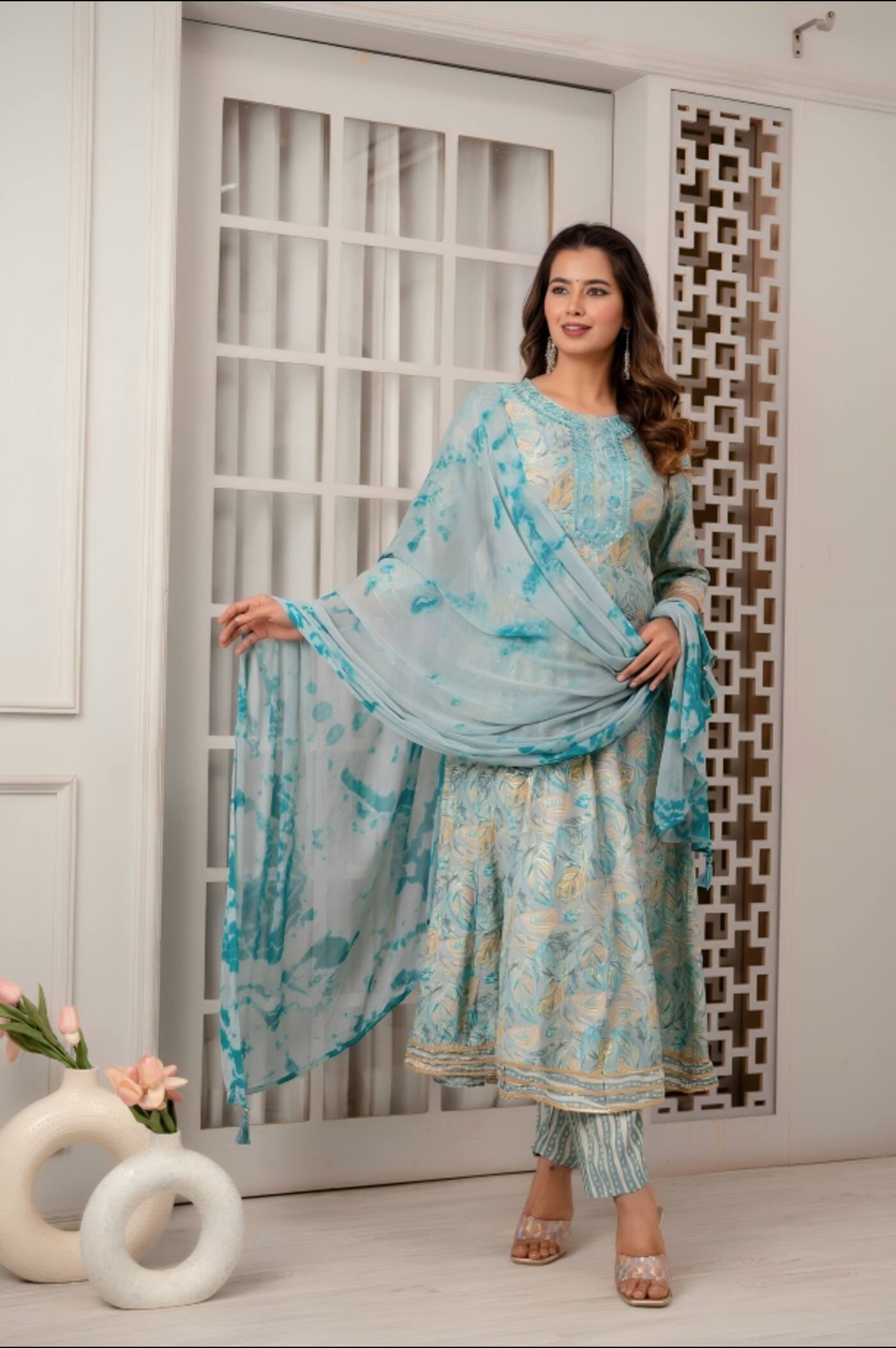 Elegant Firozi Kurta Set with Tie - Dry Dupatta - Aaronee