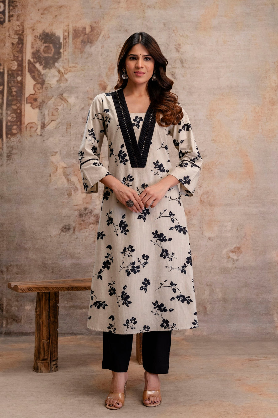Black floral print cotton kurta set for women