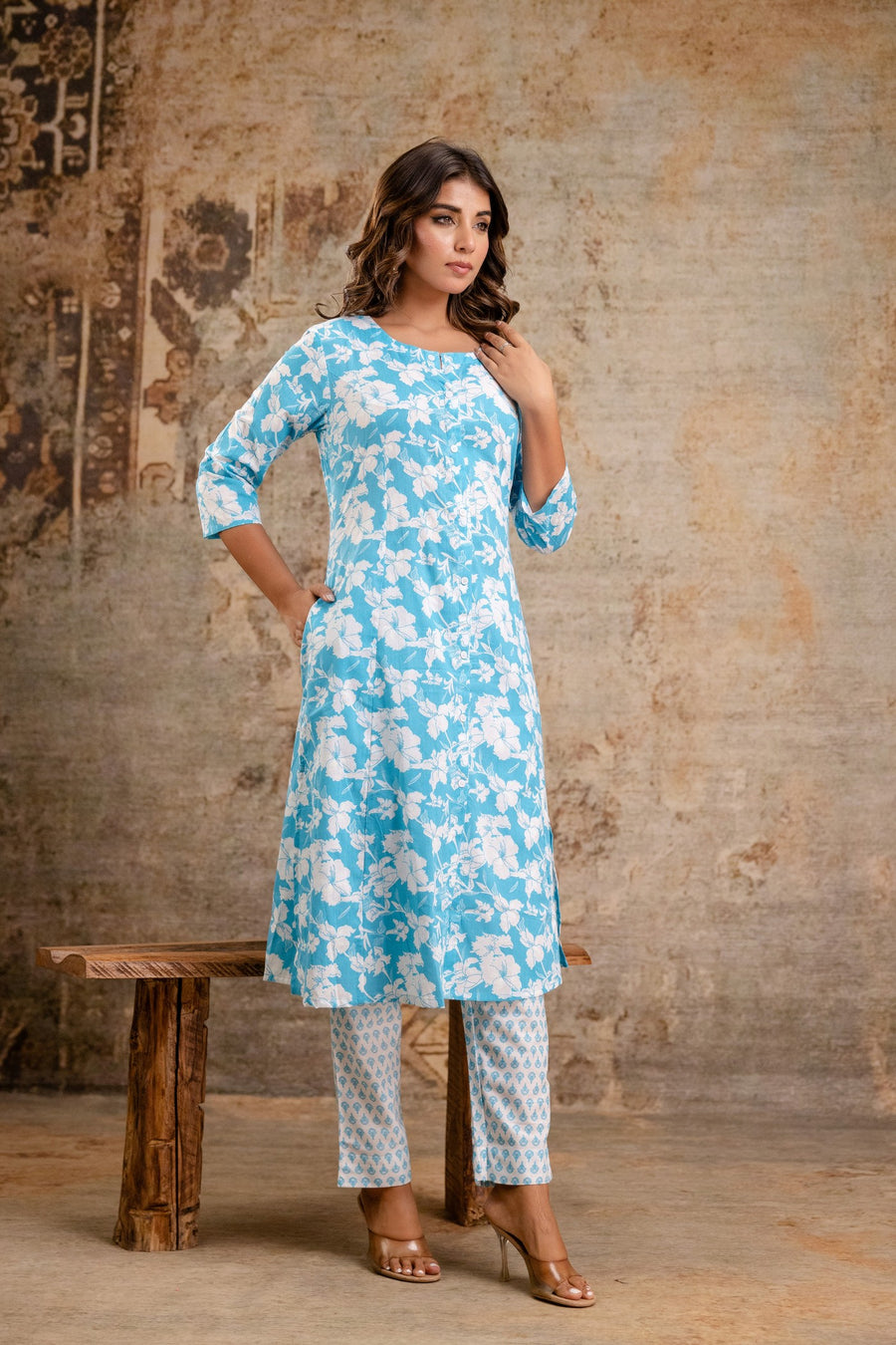Comfortable ethnic outfit for women