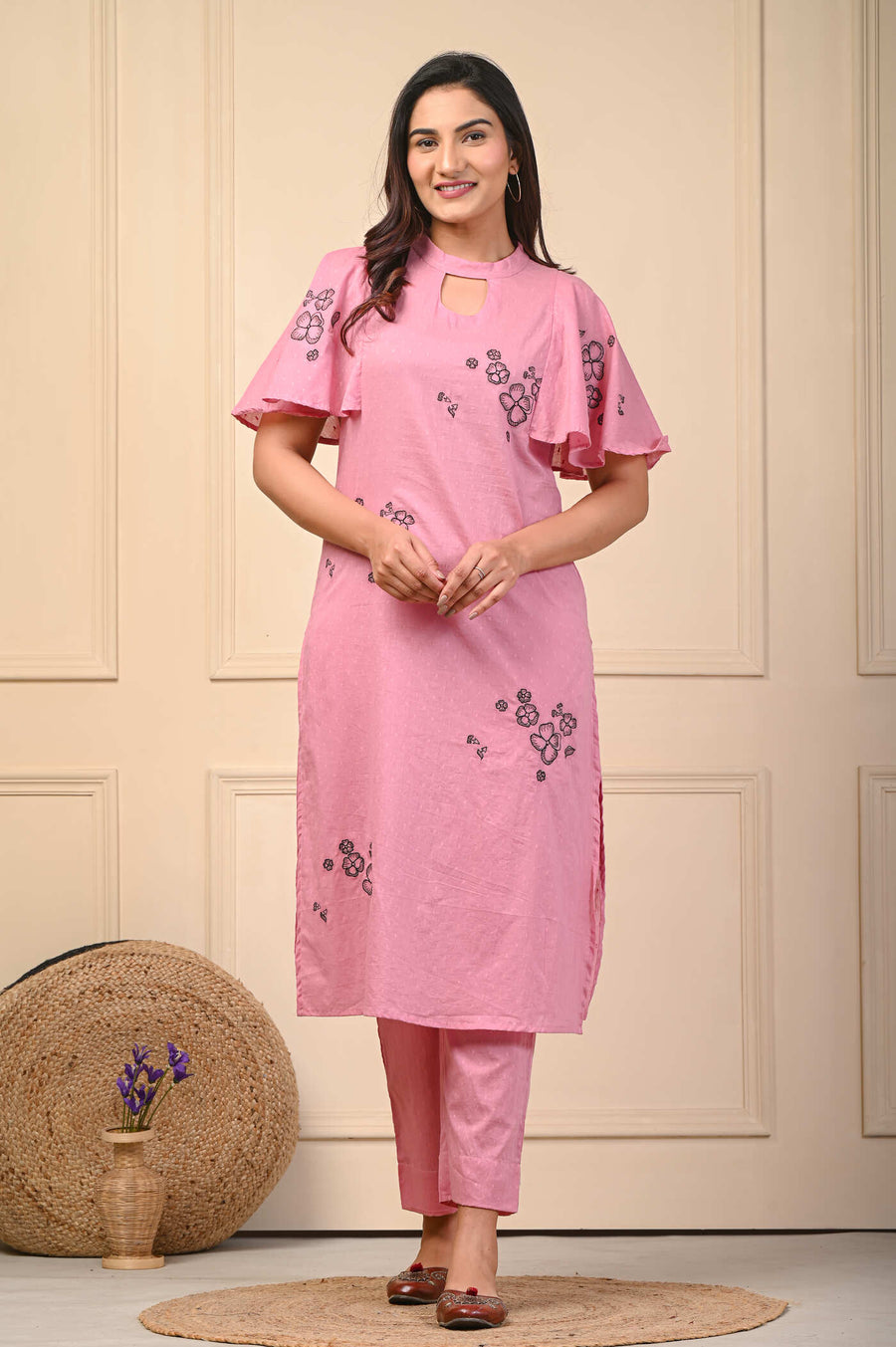 Elegant Pink Floral Embroidered Kurta Set