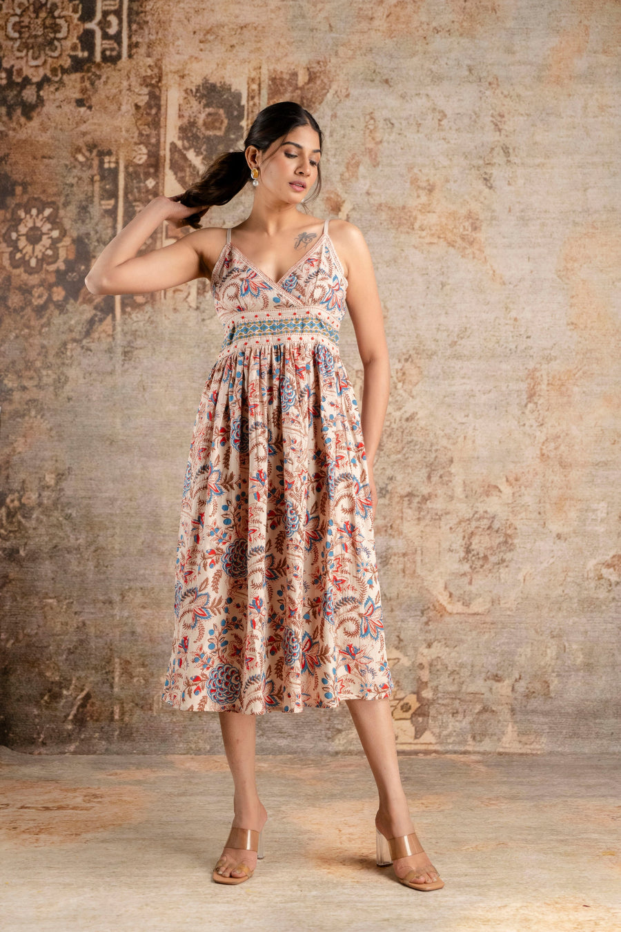 Step Into Summer in Style – LUXE BLOOM Floral Midi Dress
