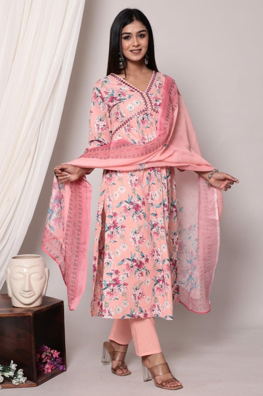 Elegant Floral Pink Kurta Set - Traditional Wear