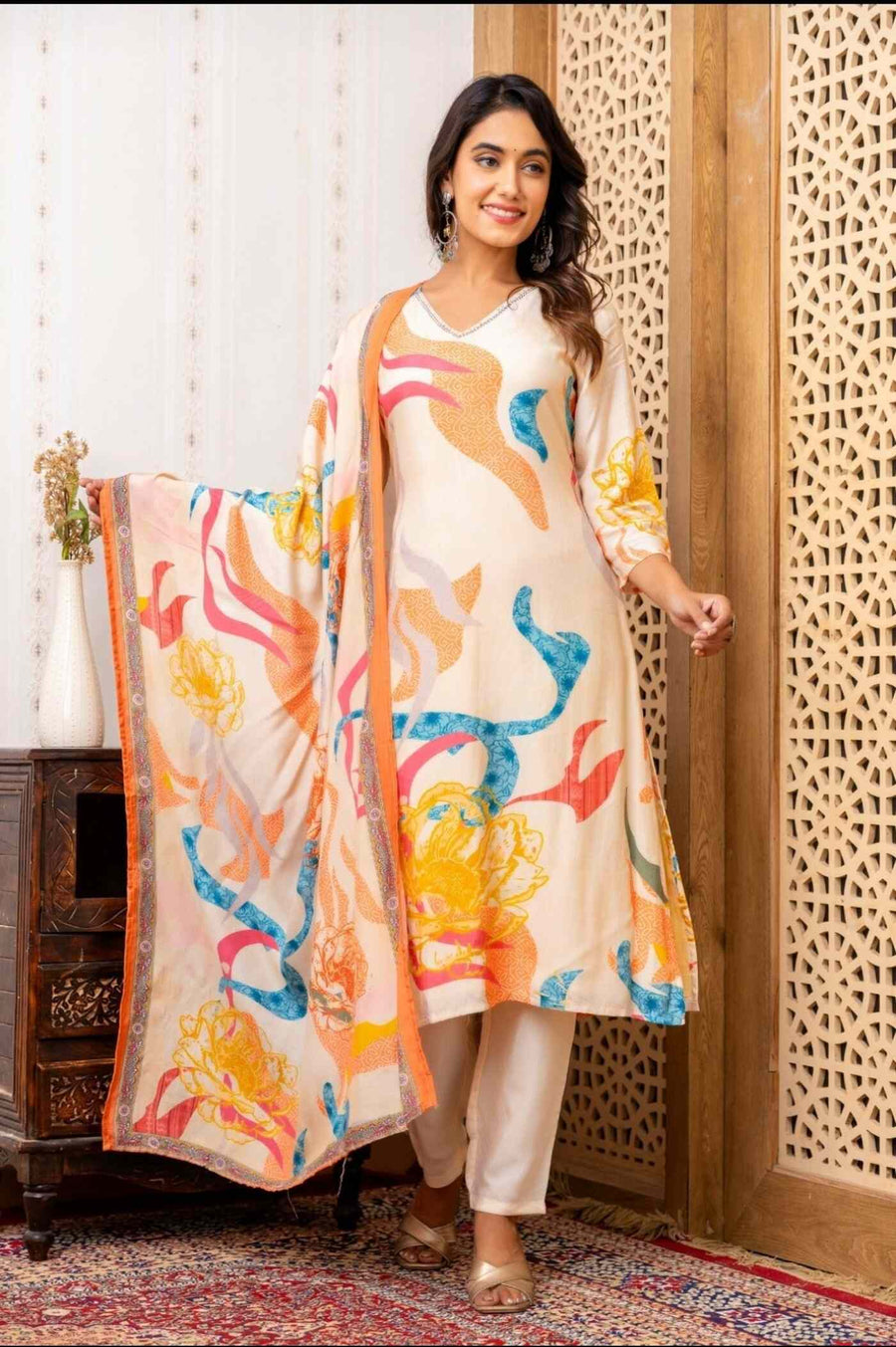 Stylish Floral Printed Kurta Set with Dupatta