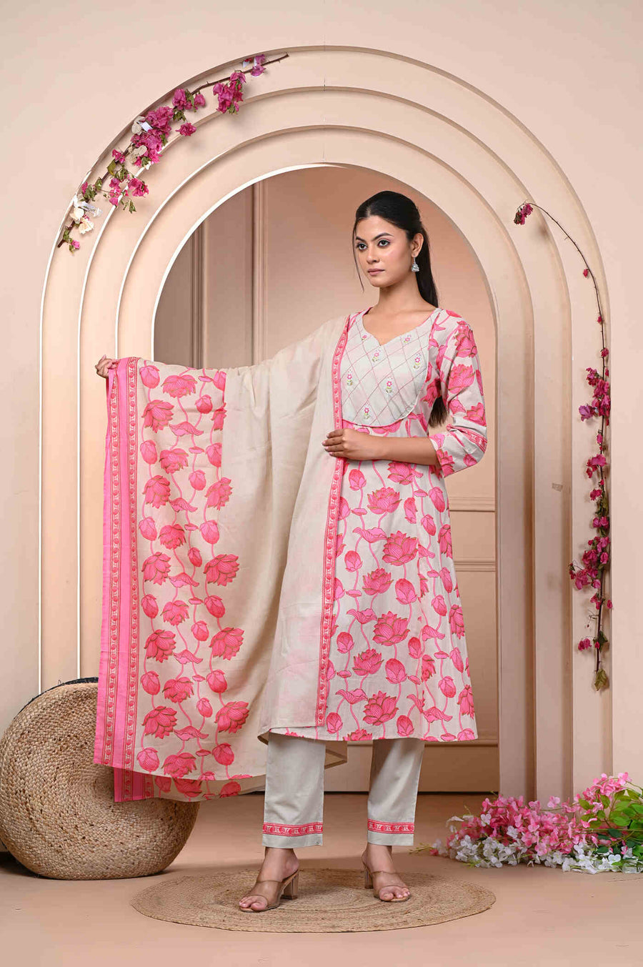 Elegant Pink Floral Kurta Set with Dupatta