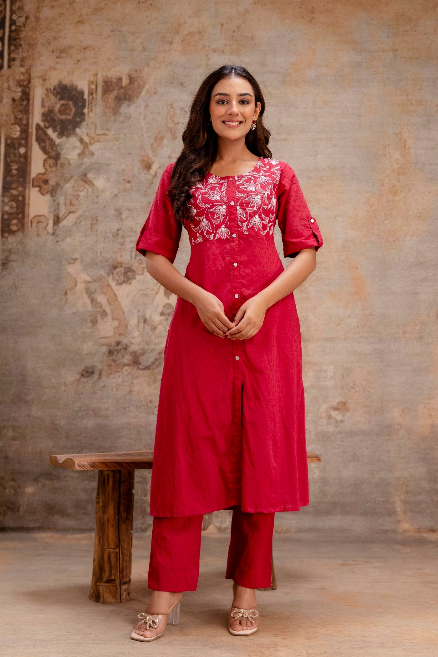 Elegant floral embroidery kurta pant outfit