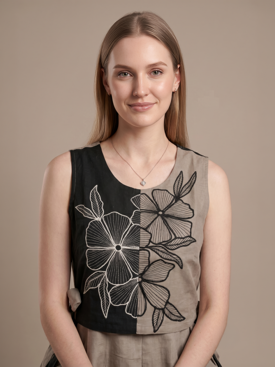 Sleeveless black and beige A-line cotton dress