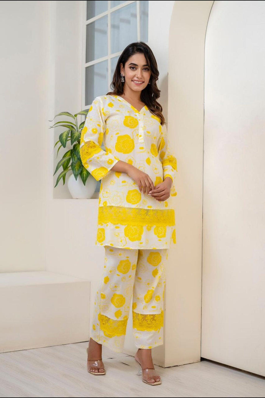 Floral Print Yellow and White Kurta Set