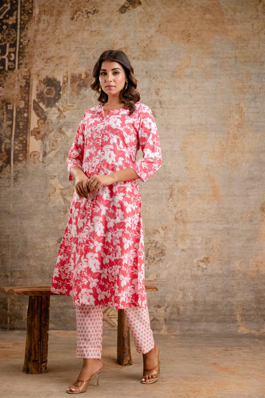 Front view of pink floral printed kurta