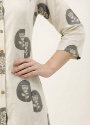 Ivory & Grey Printed Mul Cotton Kurti with Lining – Elegant Women Ethnic Wear by Aaronee