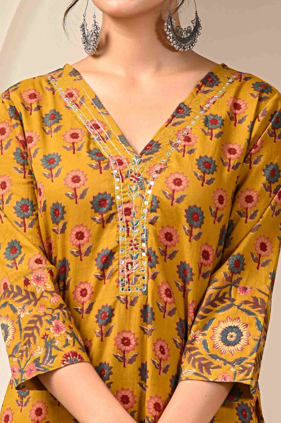 Kurta Set for Women - Stylish and Comfortable | Aaronee