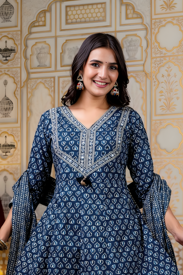 Kurta Set for Women - Elegant Ethnic Wear | Aaronee