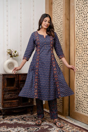 Kurta Set for Women - Elegant Ethnic Wear by Aaronee