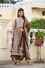 Kurta Set for Women - Stylish and Comfortable Ethnic Wear | Aaronee