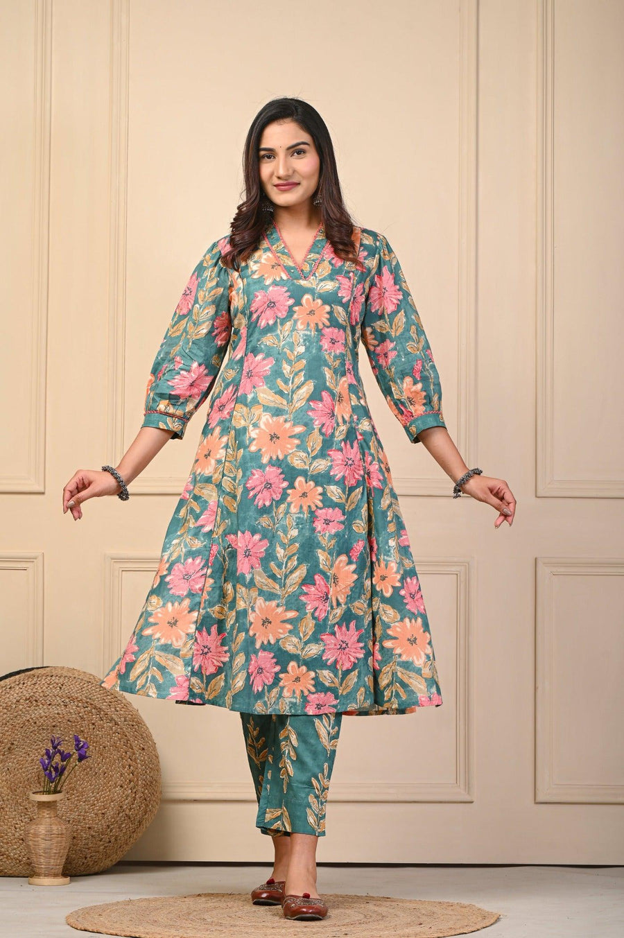 Kurta Set for Women - Trendy Ethnic Wear | Aaronee