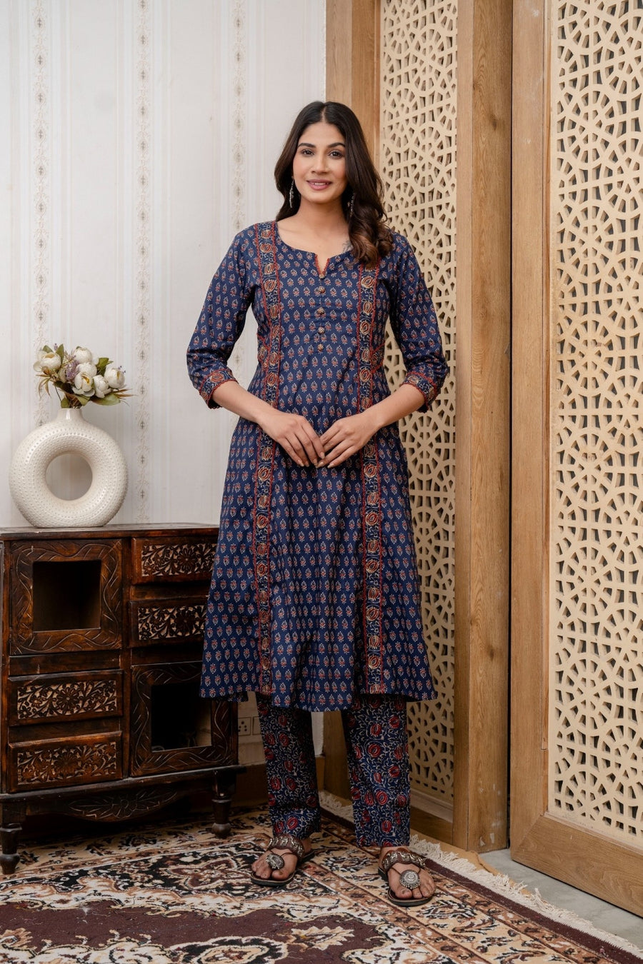 Kurta Set for Women - Elegant Ethnic Wear by Aaronee