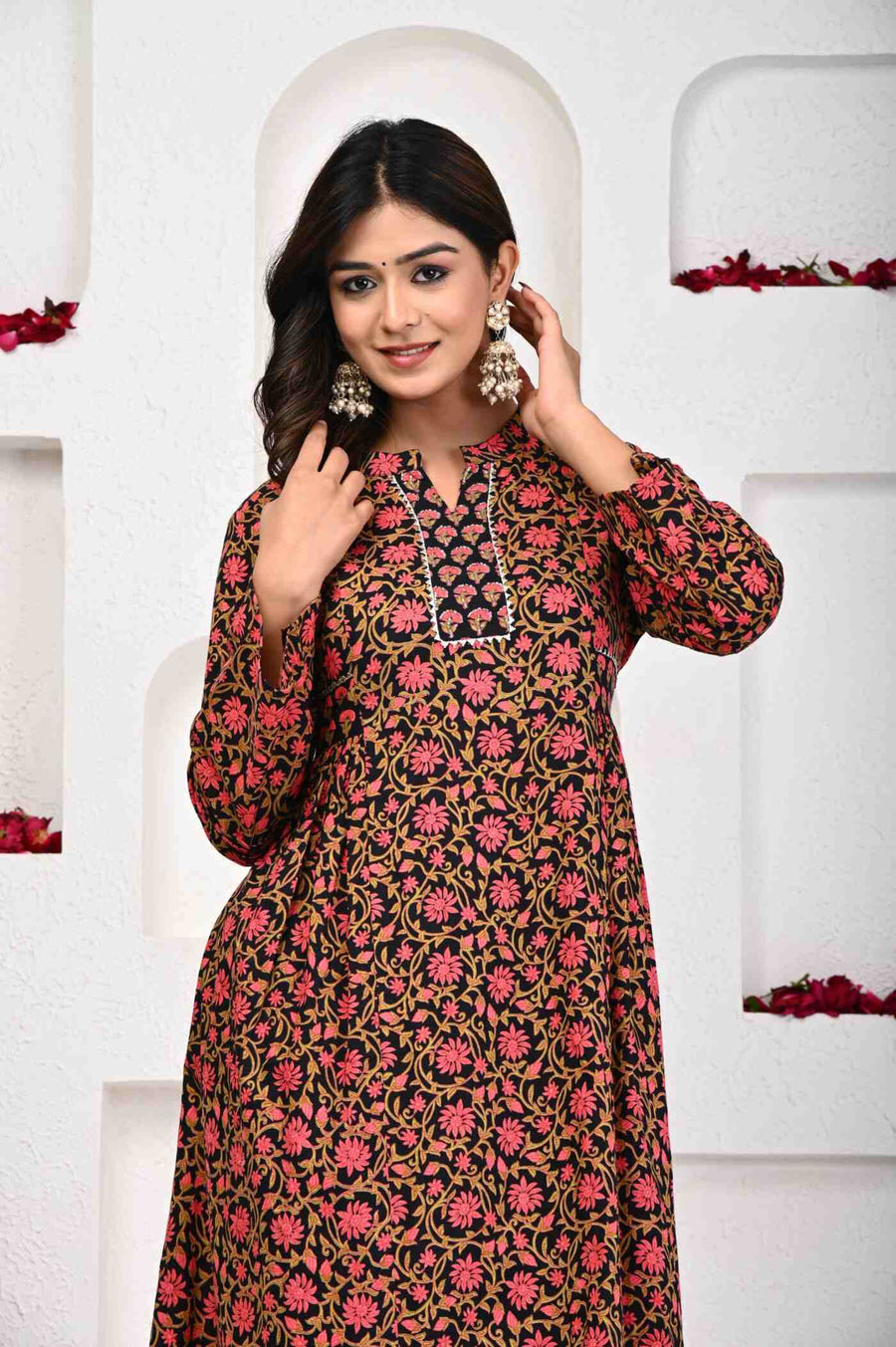 Kurta Set for Women - Elegant Ethnic Wear | Aaronee
