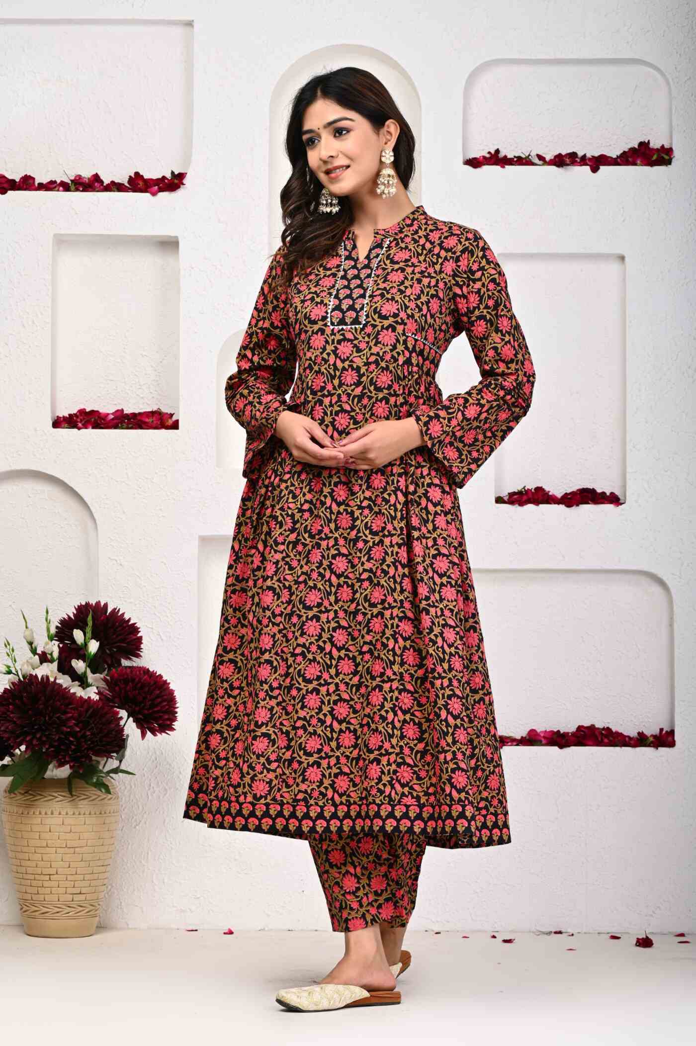 Kurta Set for Women - Elegant Ethnic Wear | Aaronee